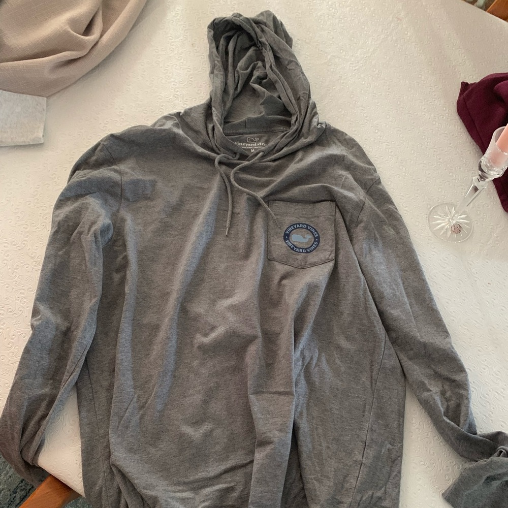 Vineyard vines grey hooded shirt